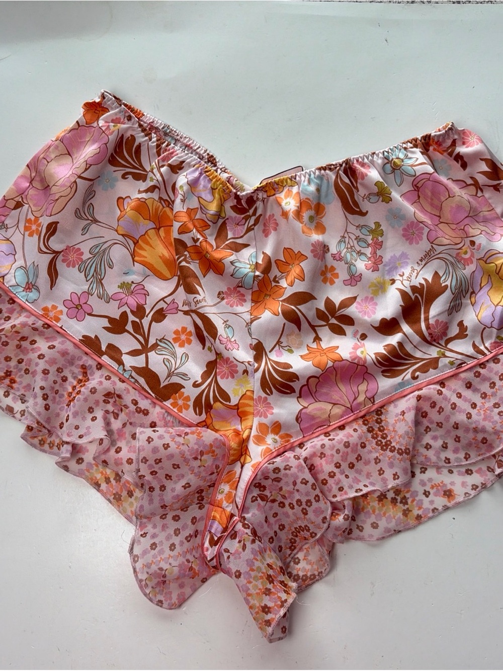 Victoria’s secret Floral Pink & Orange Ruffle Sleep Shorts small